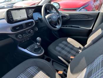 Used Hyundai i10 2024 for sale - 74742182: Photo