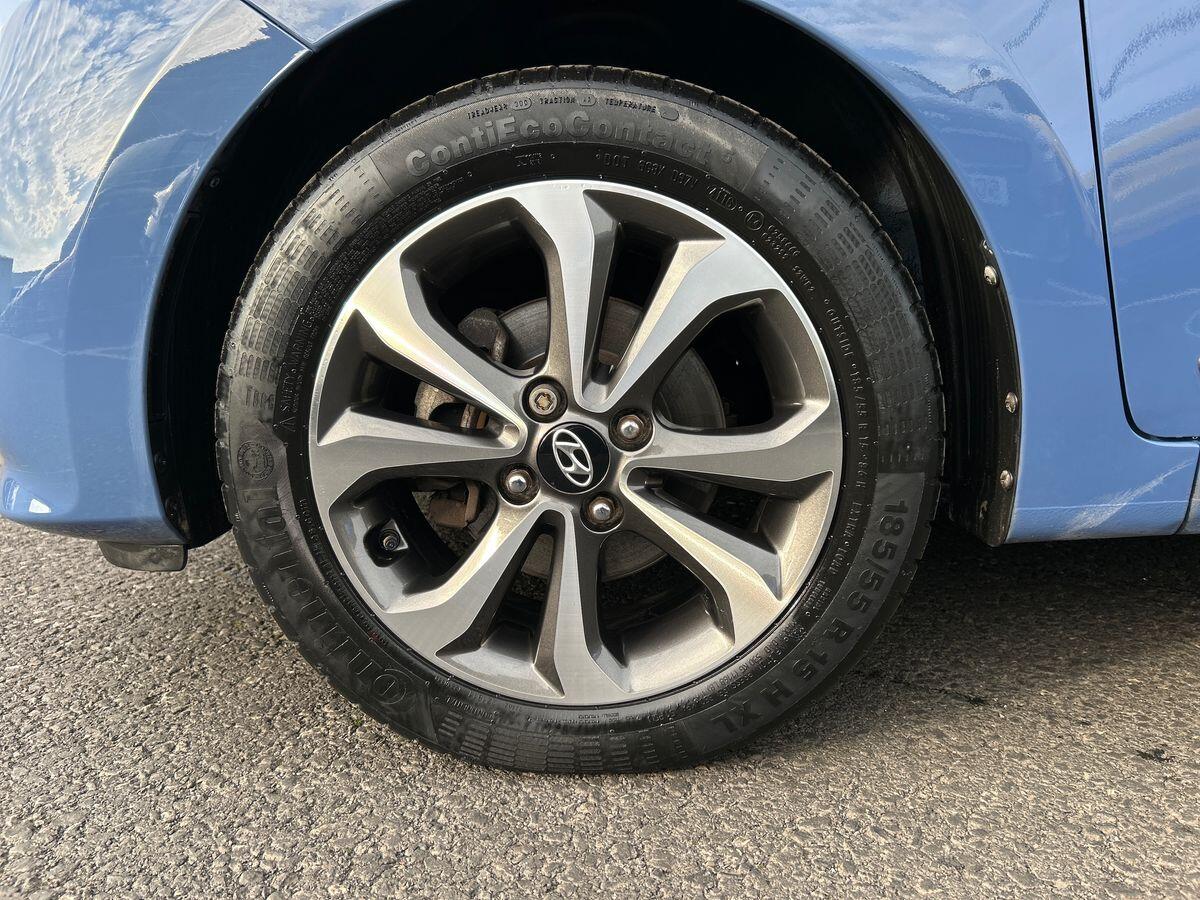 Used Hyundai i10 2017 for sale - 76171216: Photo 13