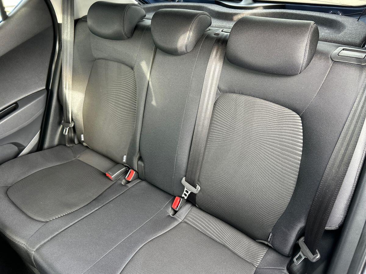 Used Hyundai i10 2017 for sale - 76171216: Photo 21