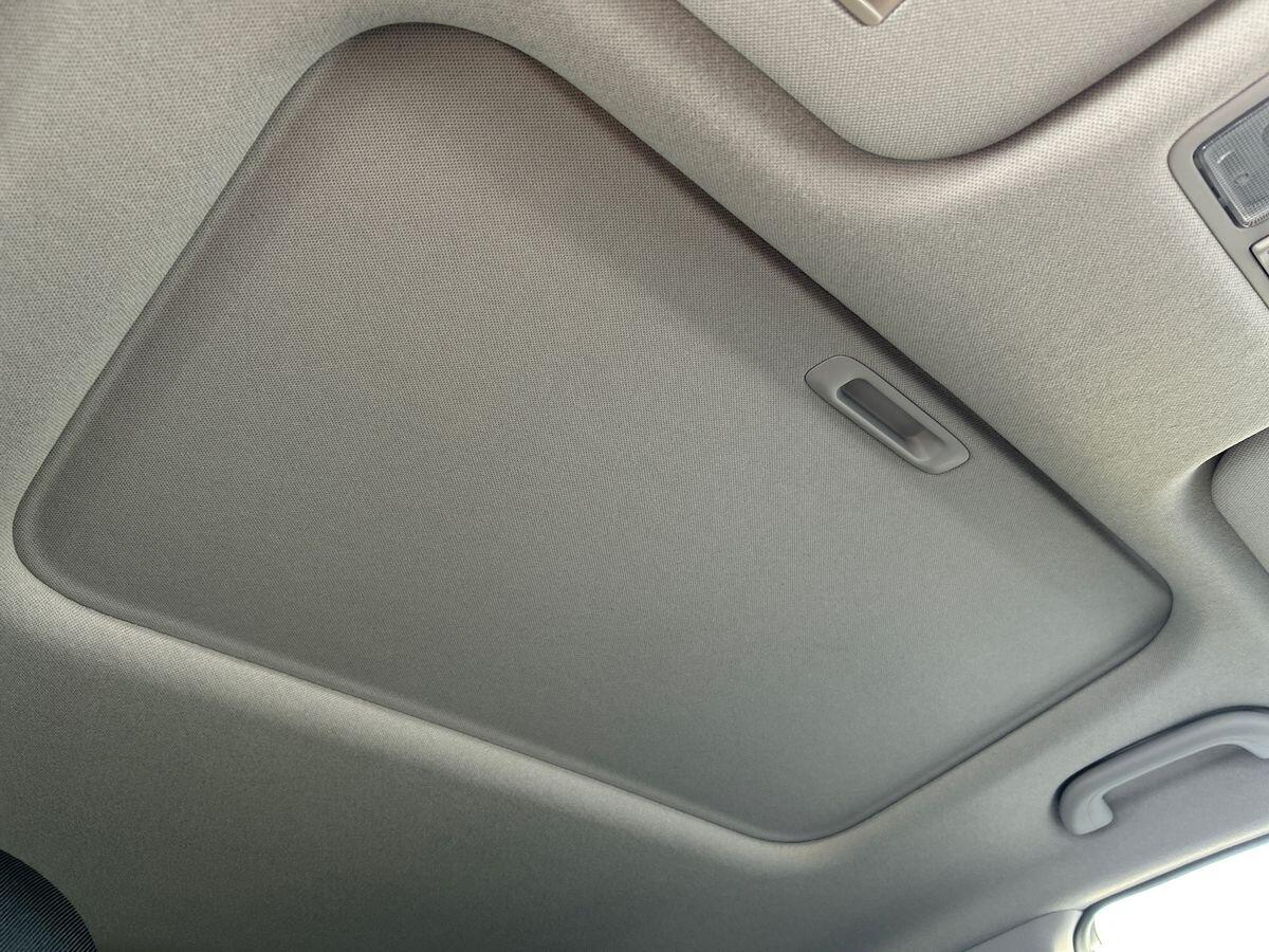 Used Hyundai i10 2017 for sale - 76171216: Photo 37