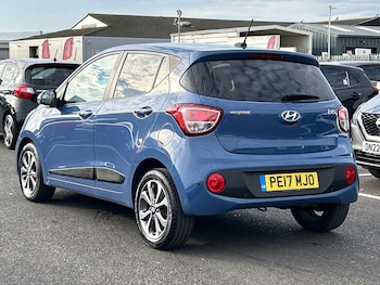 Used Hyundai i10 2017 for sale - 76171216: Photo 3