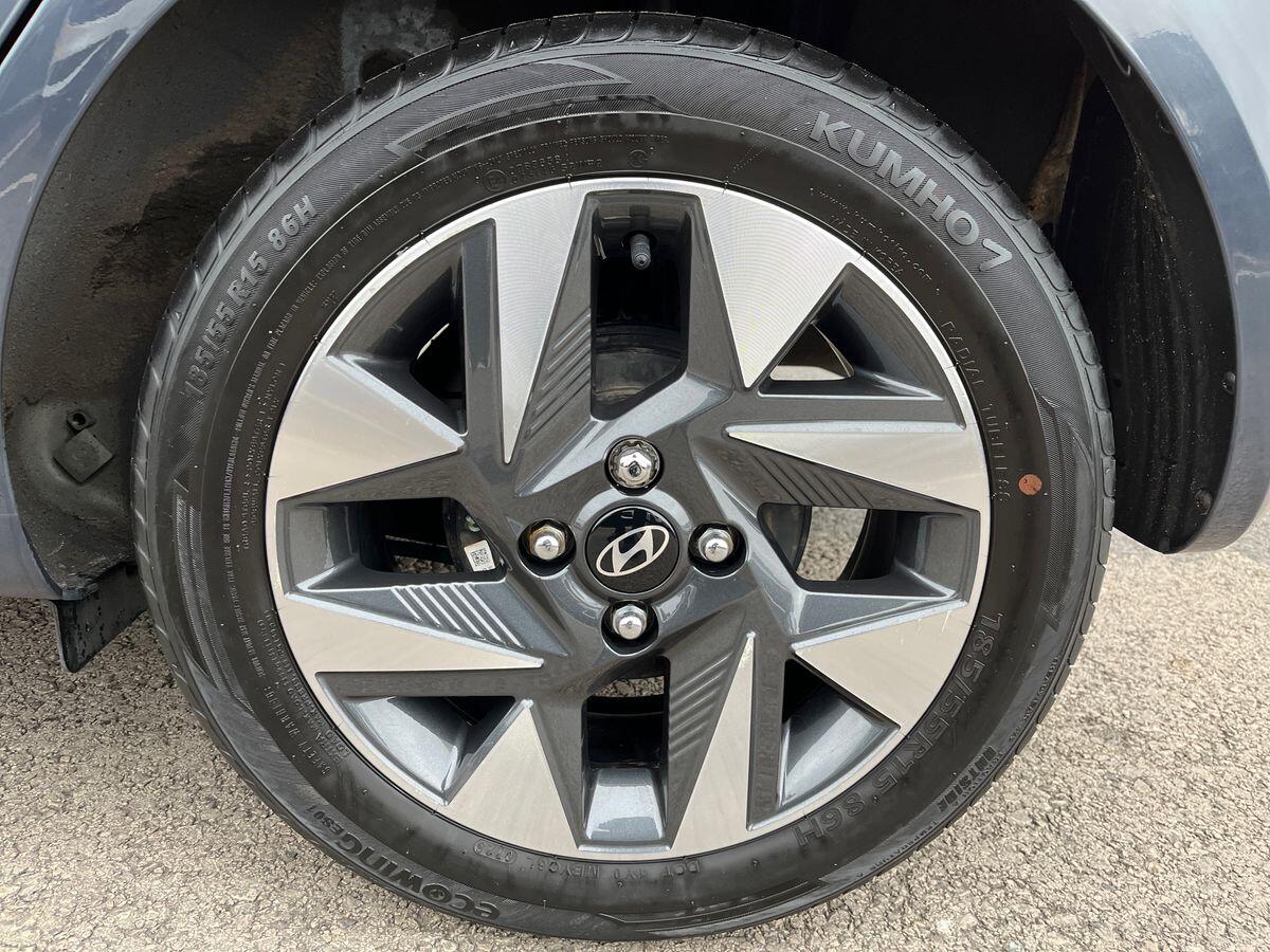 Used Hyundai i10 2023 for sale - 77429526: Photo 10