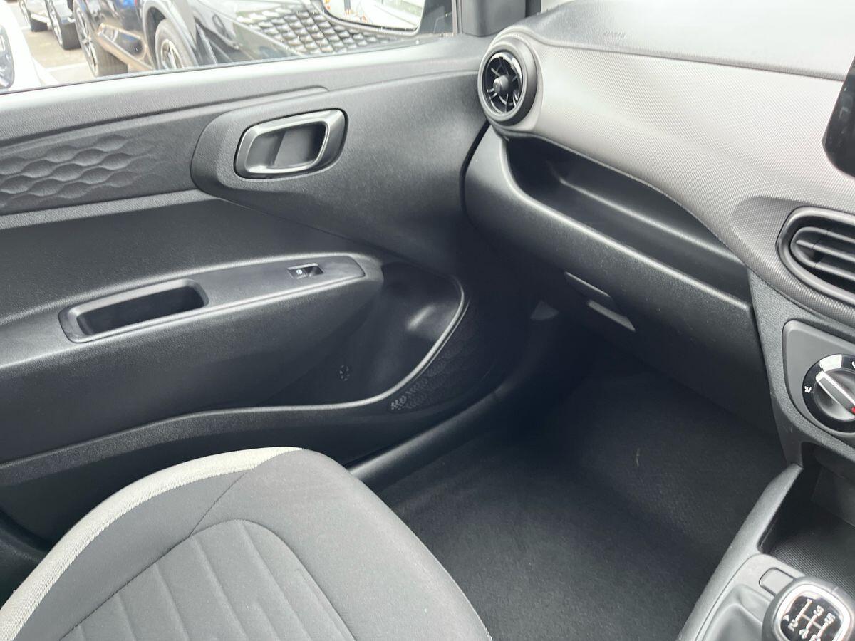 Used Hyundai i10 2023 for sale - 77429526: Photo 36