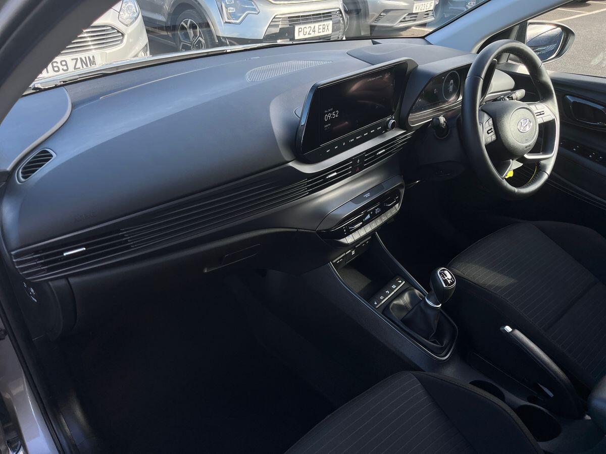 Used Hyundai i20 2023 for sale - 78026612: Photo 2