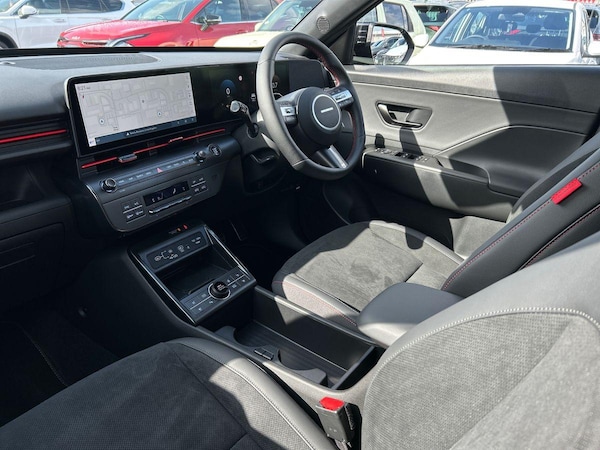 Used Hyundai KONA 2025 for sale - 76320428: Photo 2