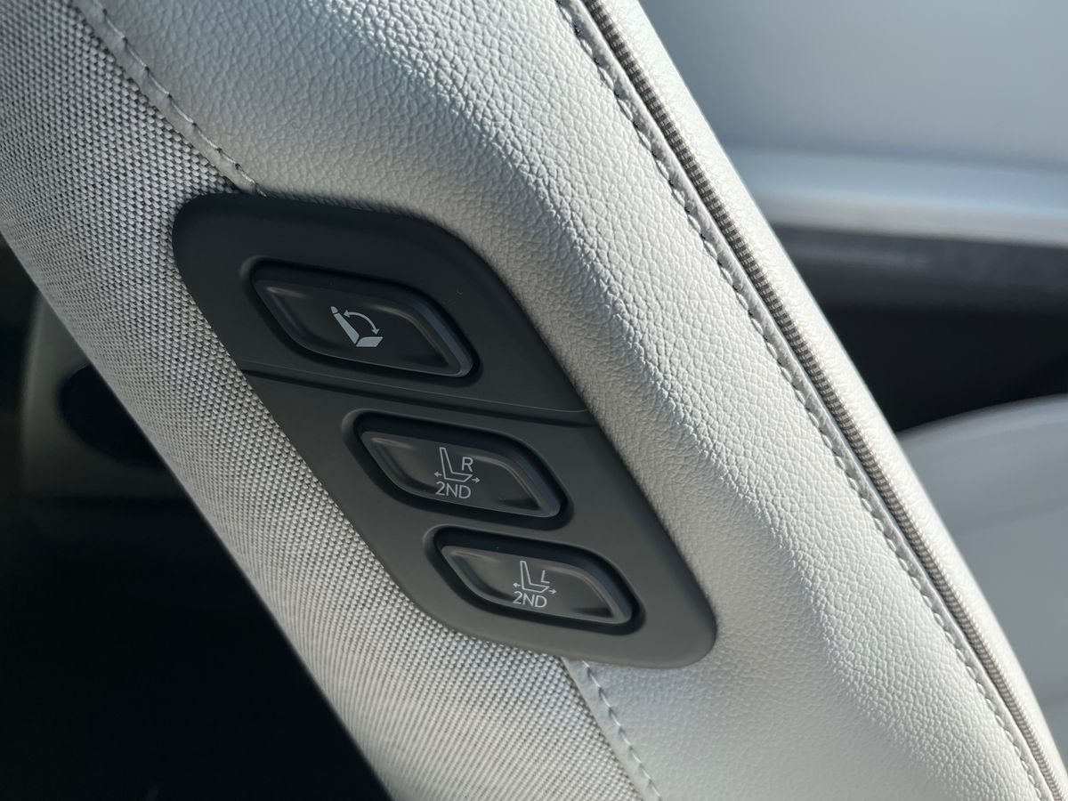 Used Hyundai IONIQ 5 2023 for sale - 77759867: Photo 39