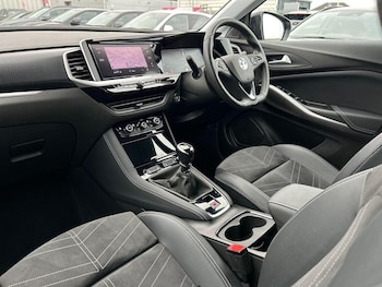 Used Vauxhall Grandland 2023 for sale - 76300116: Photo 2