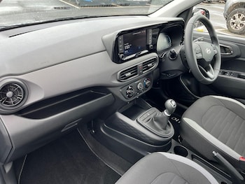 Used Hyundai i10 2024 for sale - 78633042: Photo