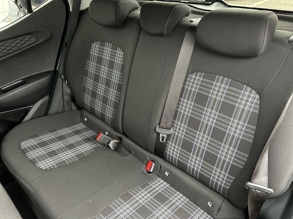 Used Hyundai i10 2024 for sale - 76300147: Photo 21