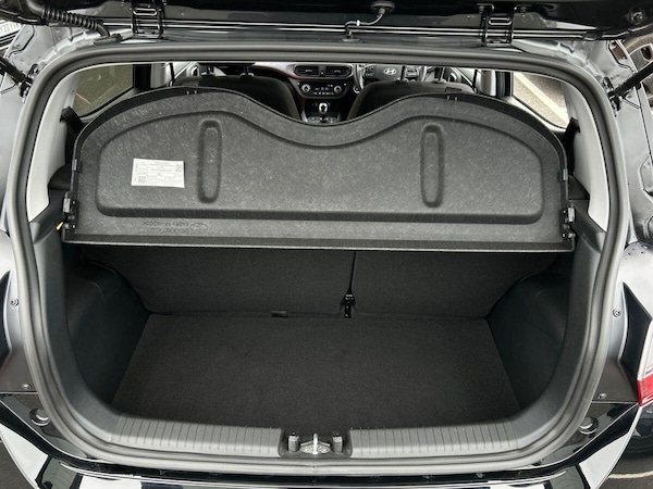 Used Hyundai i10 2024 for sale - 76300147: Photo 22