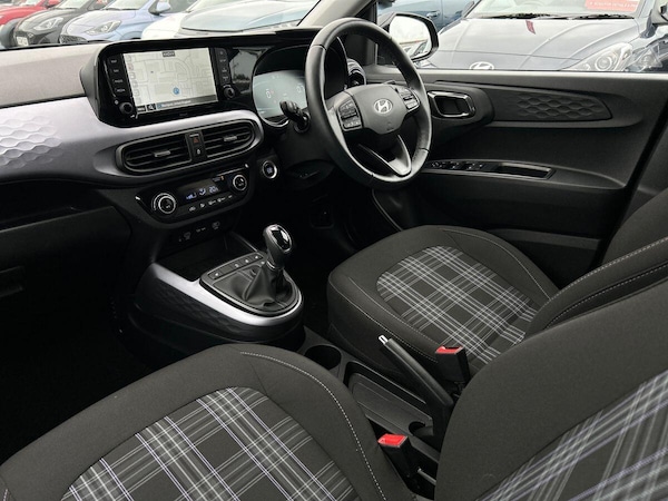 Used Hyundai i10 2024 for sale - 76300147: Photo 2