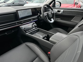 Used Hyundai Santa Fe 2025 for sale - 75628028: Photo