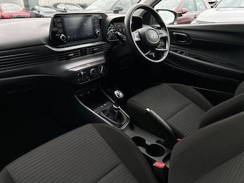 Used Hyundai i20 2022 for sale - 76495161: Photo