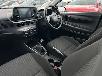 Used Hyundai i20 2022 for sale - 75969906: Photo