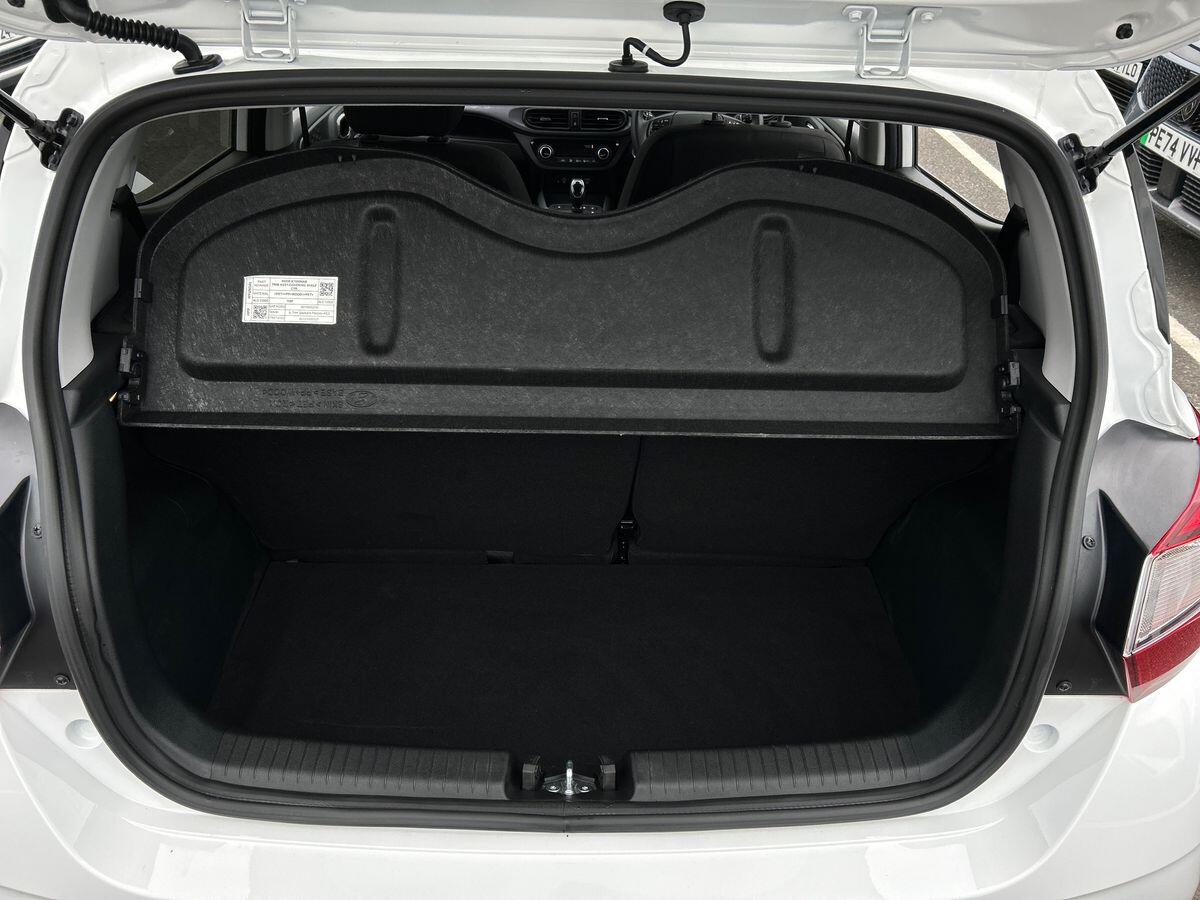 Used Hyundai i10 2024 for sale - 76090175: Photo 21