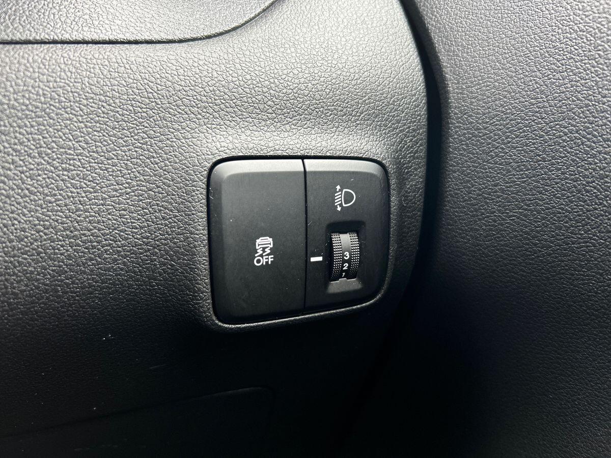 Used Hyundai i10 2024 for sale - 76090175: Photo 26