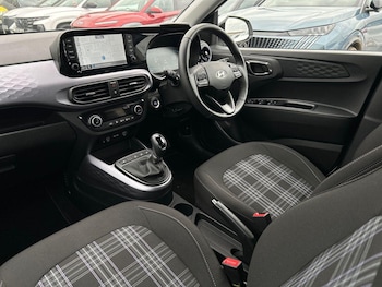 Used Hyundai i10 2024 for sale - 76090175: Photo 2