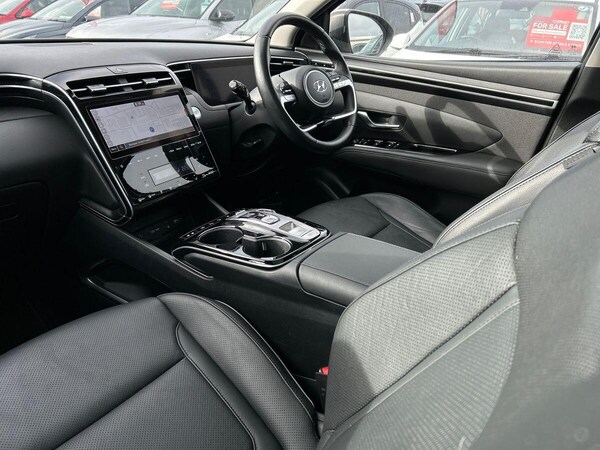 Used Hyundai TUCSON 2021 for sale - 76299950: Photo 2