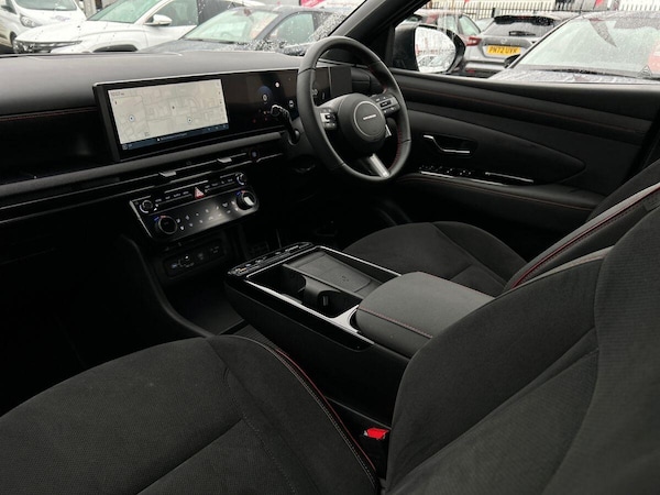 Used Hyundai TUCSON 2025 for sale - 76300008: Photo 2
