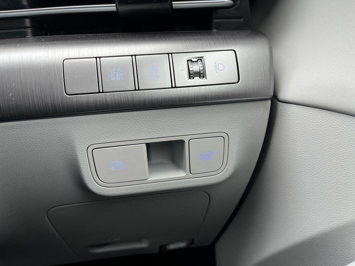 Used Hyundai KONA 2024 for sale - 77460612: Photo 43