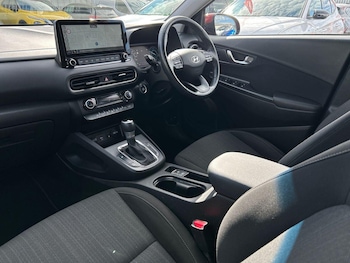 Used Hyundai KONA 2021 for sale - 76300033: Photo 2
