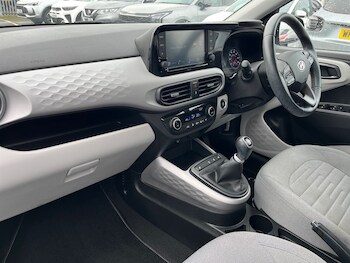 Used Hyundai i10 2023 for sale - 77805308: Photo