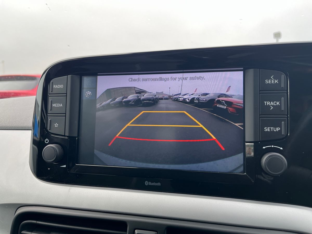 Used Hyundai i10 2023 for sale - 77805308: Photo 35