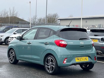 Used Hyundai i10 2023 for sale - 77805308: Photo