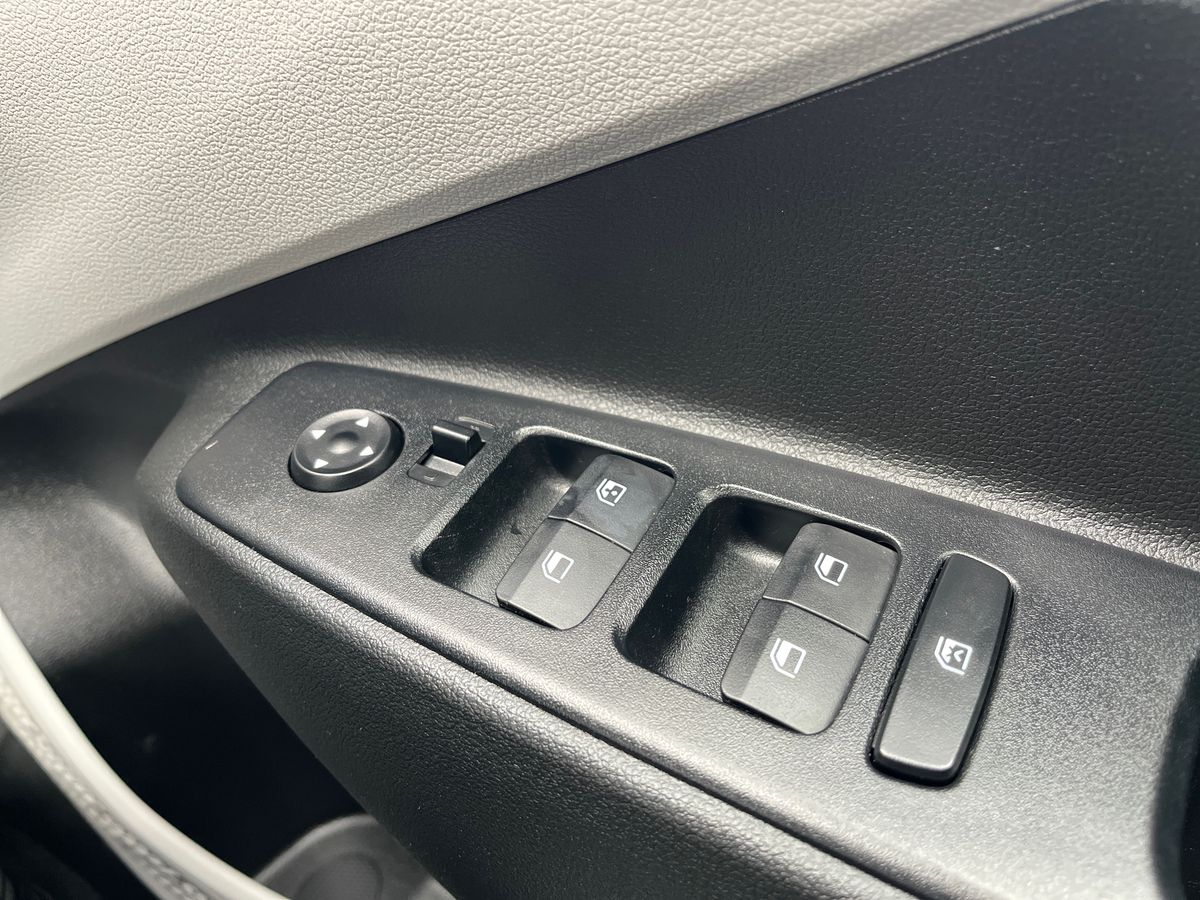 Used Hyundai i10 2023 for sale - 77805308: Photo 44