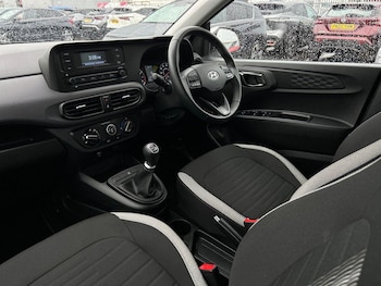 Used Hyundai i10 2022 for sale - 75969663: Photo