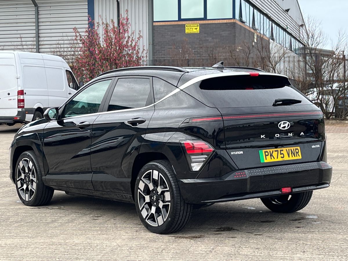 Used Hyundai KONA 2025 for sale - 77996392: Photo 3