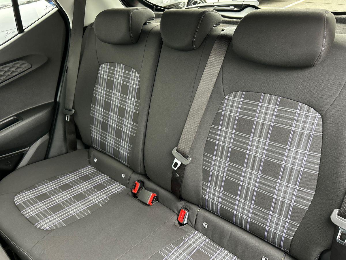 Used Hyundai i10 2024 for sale - 76300144: Photo 21