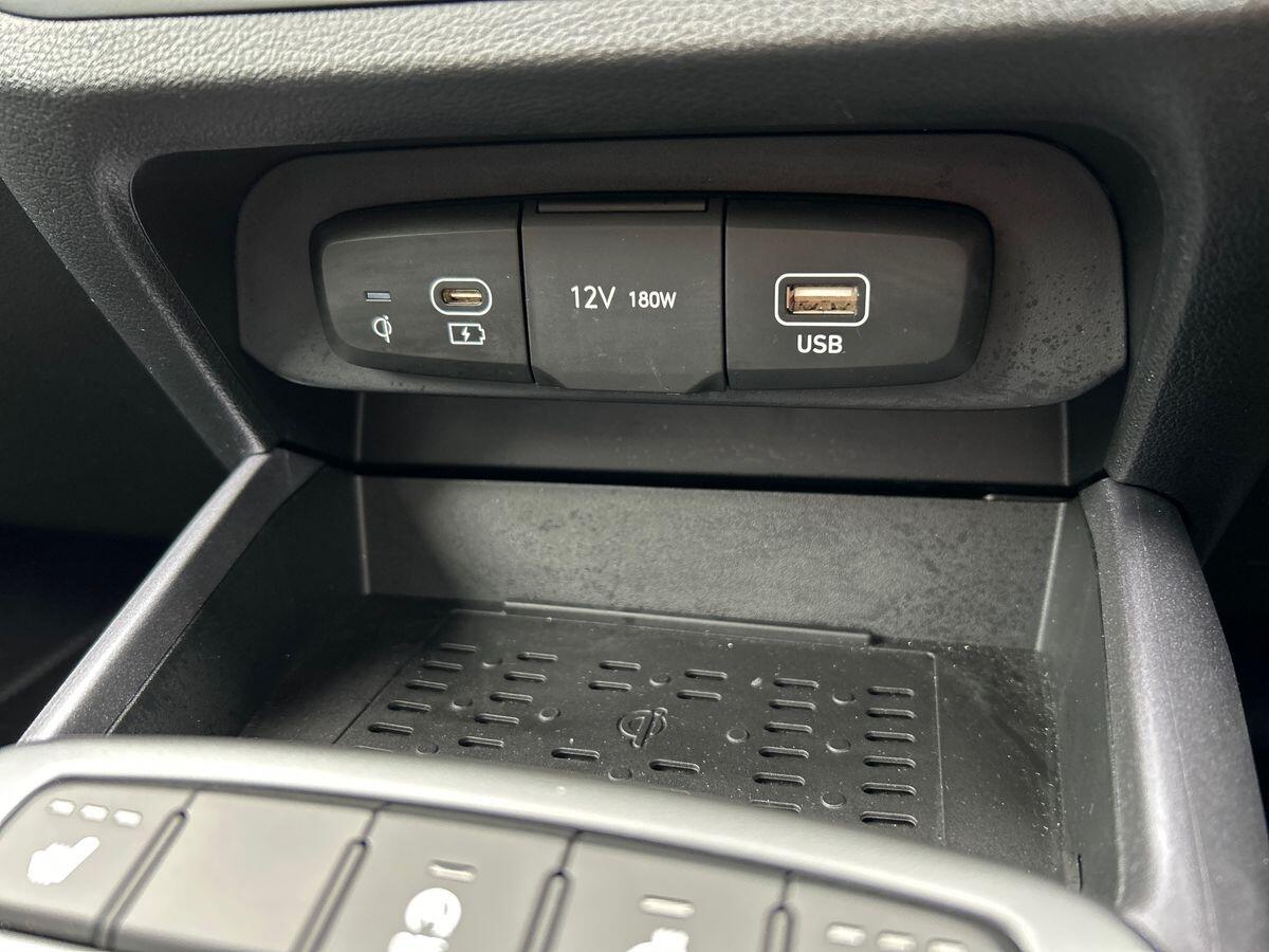 Used Hyundai i10 2024 for sale - 76300144: Photo 32