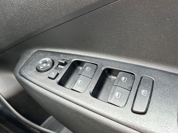 Used Hyundai i10 2024 for sale - 76300025: Photo 27
