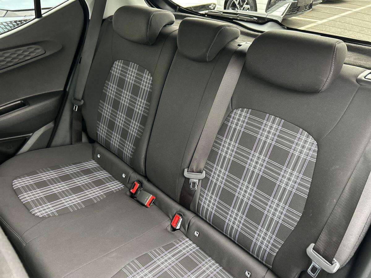 Used Hyundai i10 2024 for sale - 76300527: Photo 20