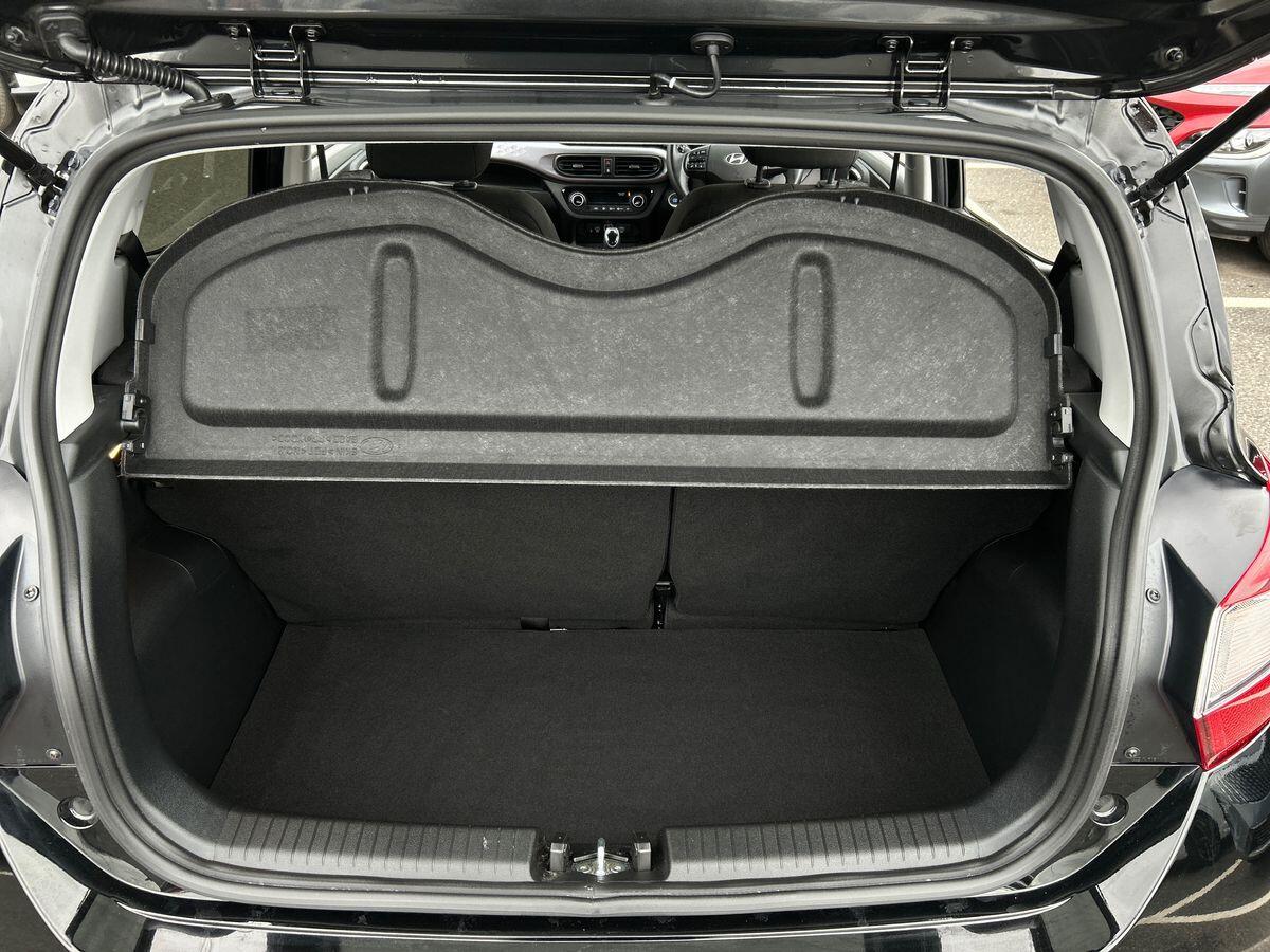 Used Hyundai i10 2024 for sale - 76300527: Photo 21