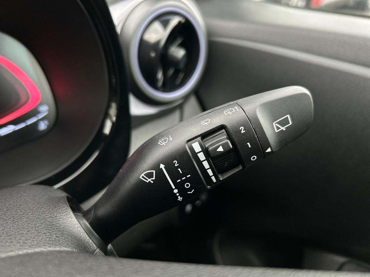 Used Hyundai i10 2024 for sale - 76300527: Photo 25