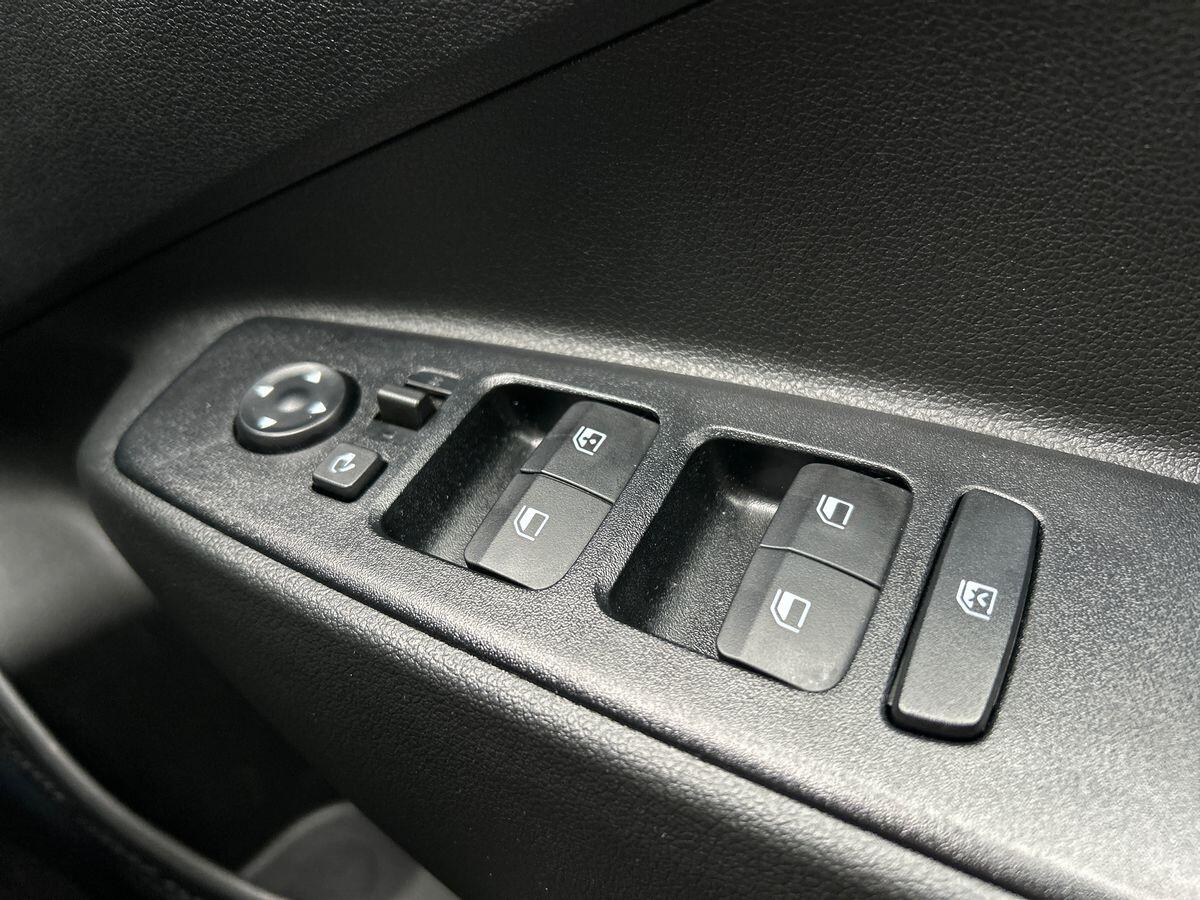 Used Hyundai i10 2024 for sale - 76300527: Photo 27