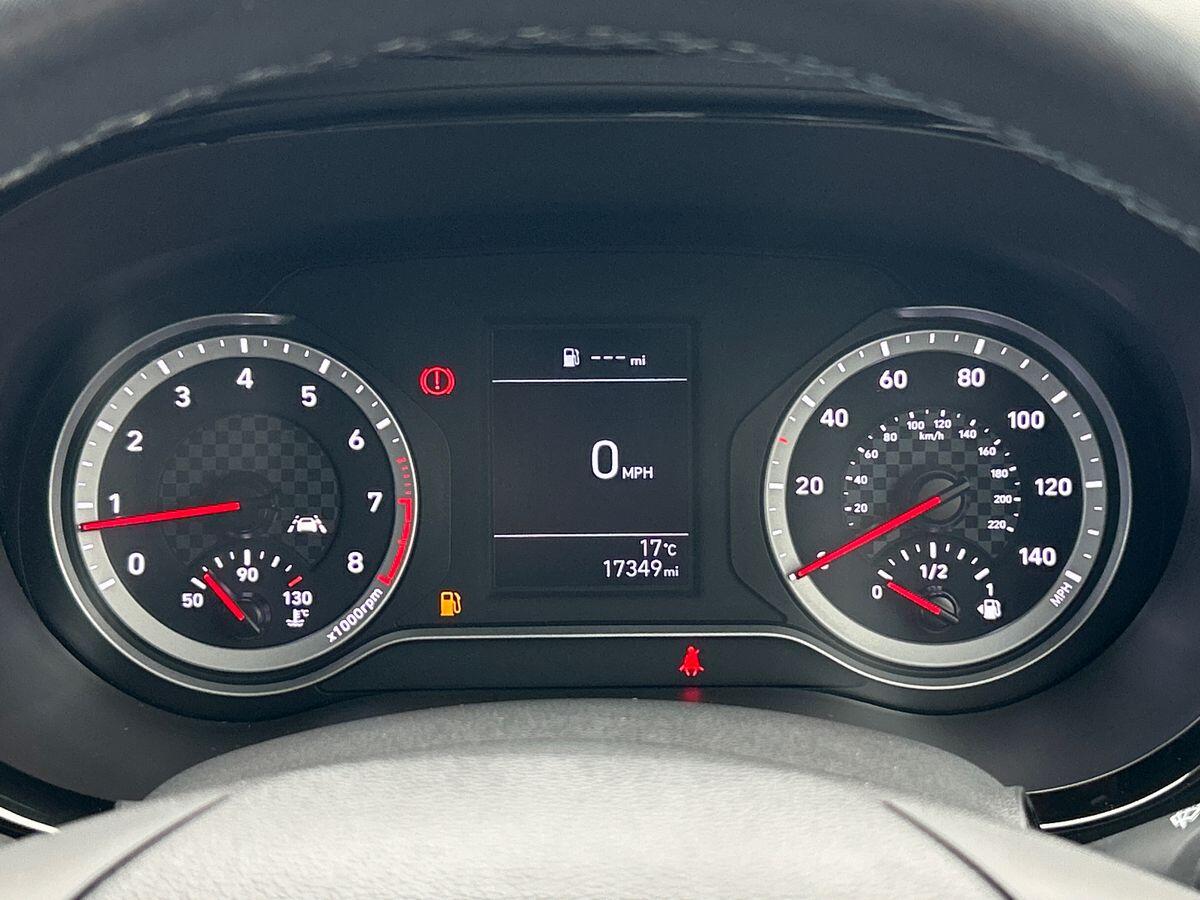 Used Hyundai i10 2023 for sale - 76300530: Photo 15