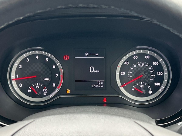 Used Hyundai i10 2023 for sale - 76300530: Photo 15
