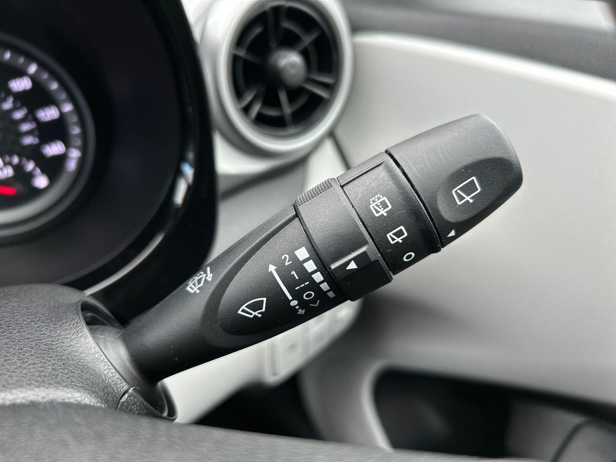 Used Hyundai i10 2023 for sale - 76300530: Photo 26