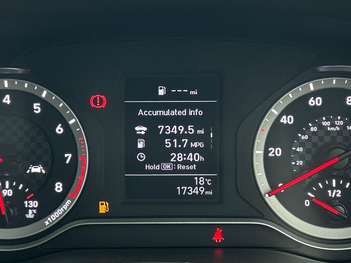 Used Hyundai i10 2023 for sale - 76300530: Photo 38