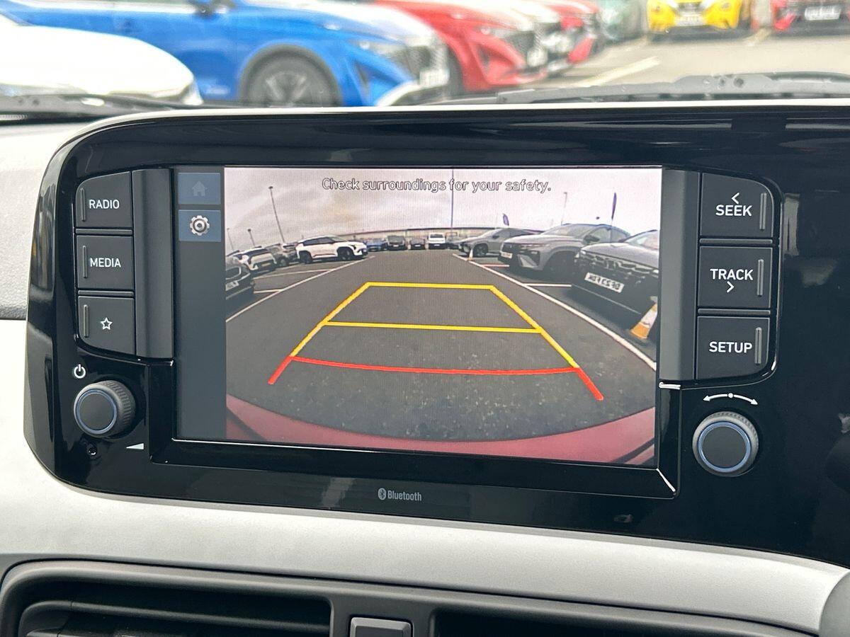 Used Hyundai i10 2023 for sale - 76300530: Photo 9