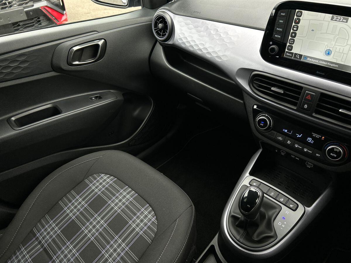 Used Hyundai i10 2024 for sale - 76128521: Photo 30