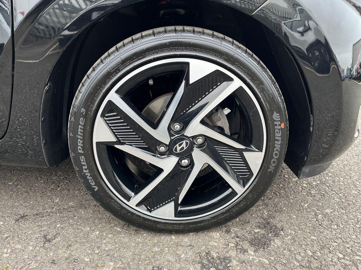 Used Hyundai i10 2023 for sale - 77649452: Photo 10