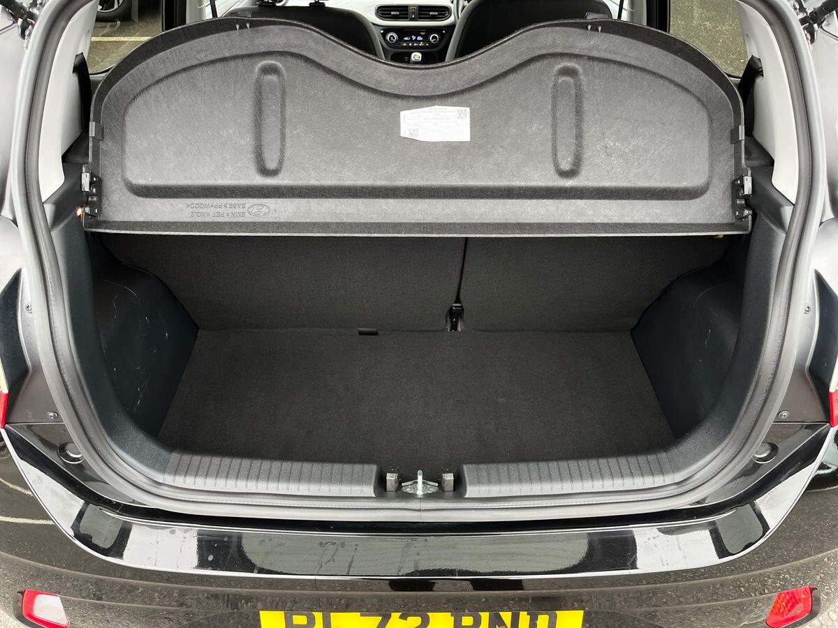 Used Hyundai i10 2023 for sale - 77649452: Photo 22