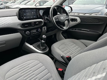 Used Hyundai i10 2023 for sale - 76006958: Photo 2