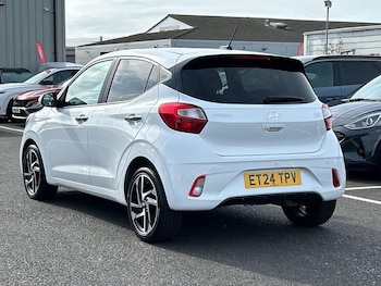 Used Hyundai i10 2024 for sale - 77398635: Photo