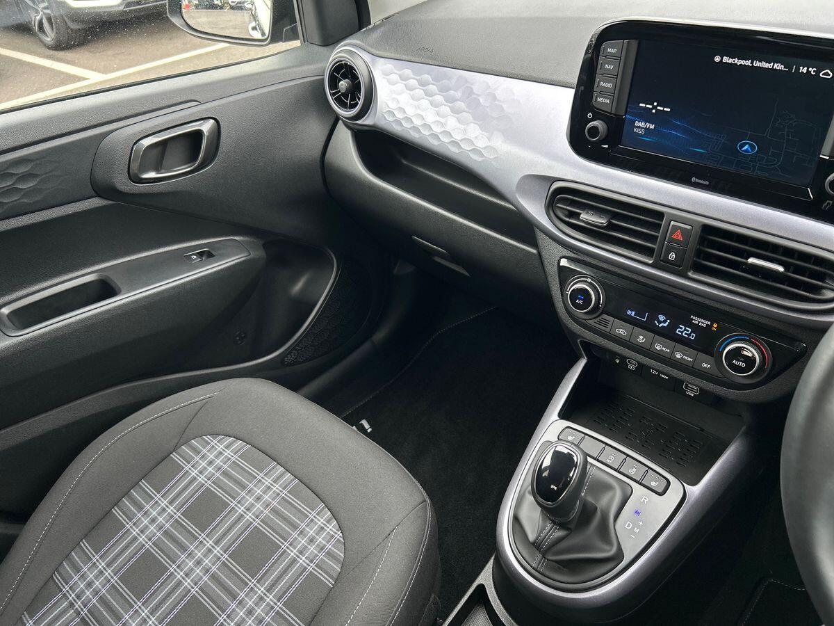Used Hyundai i10 2024 for sale - 76128599: Photo 29