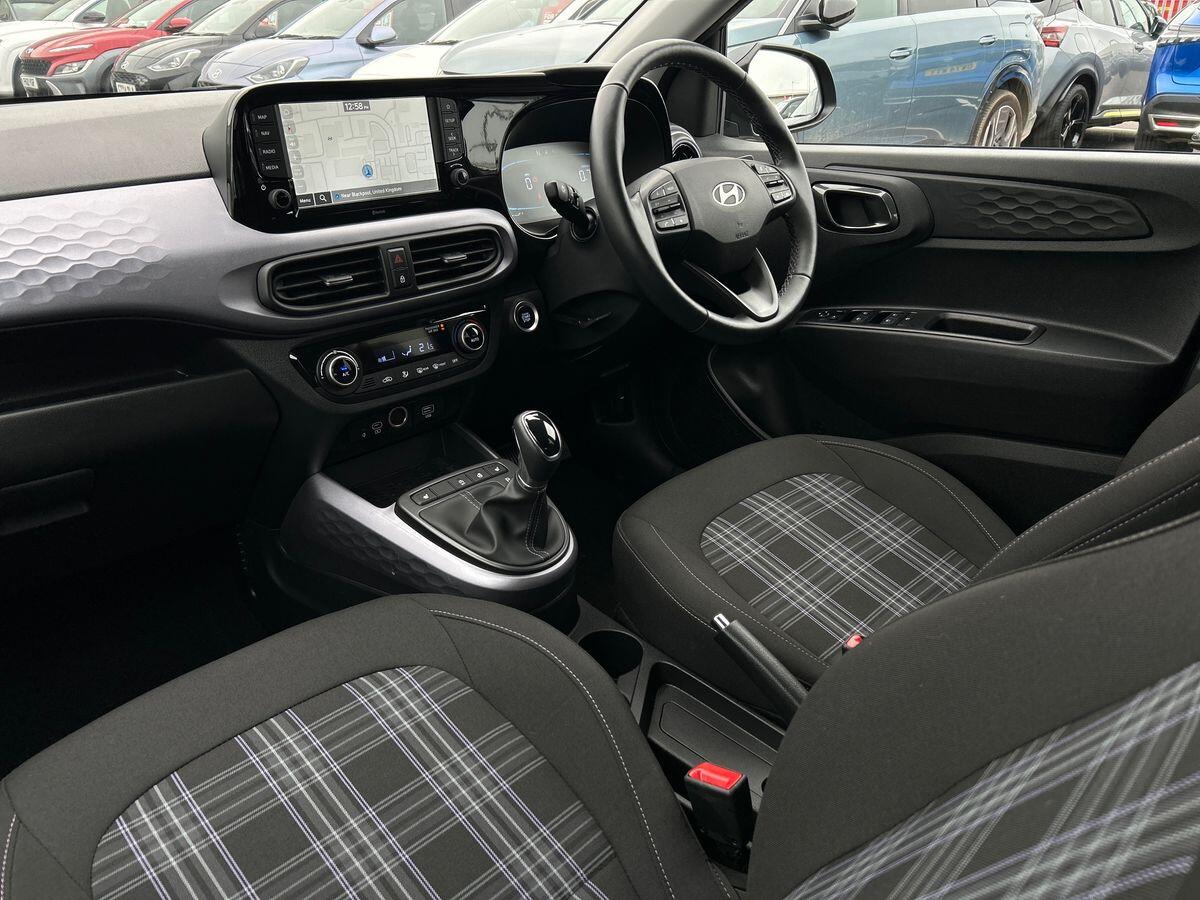 Used Hyundai i10 2024 for sale - 76299972: Photo 2